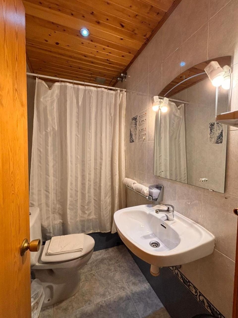 Hotel Prats Рибес-де-Фресер Экстерьер фото